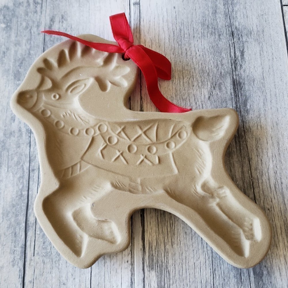 BROWN BAG Cookie Art COOKIE MOLD Reindeer Christmas Cookie Mold Hill Design 1992
